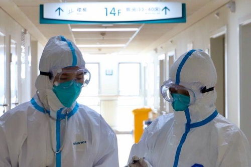 俠骨仁心 一位“不退縮，我先上”的俠女醫生與抗疫前線的防護戰