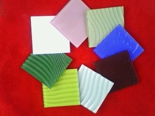 佛山市陶一色釉 水晶玻璃馬賽克顏料、玻璃釉料與高溫油墨的研發(fā)創(chuàng)新